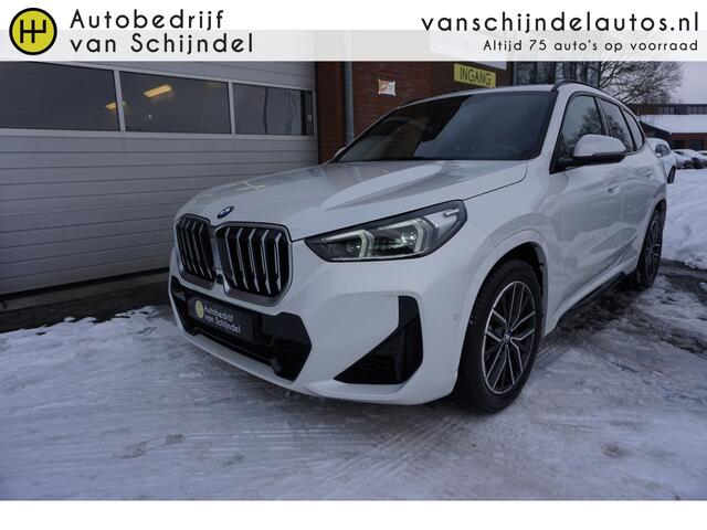 BMW X1 XDRIVE 2.3I 204PK M-SPORT KEURIGE NETTE STAAT VOLLEDIG DEALER ONDERHOUDEN ELECTR.TREKHAAK 360CAMERA FULL LED LEDER SPORTSTUUR+STOELEN VIRTUEEL COCKPIT STOELVERWARMING ANDROID/APPLECARPLAY NAVI CRUISE CLIMA PDC V+A ENZ...