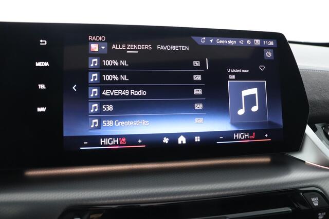 BMW X1 xDrive23i | M Sportpakket Pro | Innovation Pack | Comfort Pack | Travel Pack