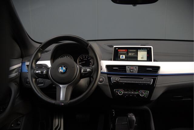 BMW X1 xDrive25e Business Ed. Plus M Sport | Adaptive Cruise Control | Vol Leder | Keyless | Camera | Stuurverwarming | Stoelverwarming | Shadow line | DAB | HIFI | Automaat | PDC | Navigatie |
