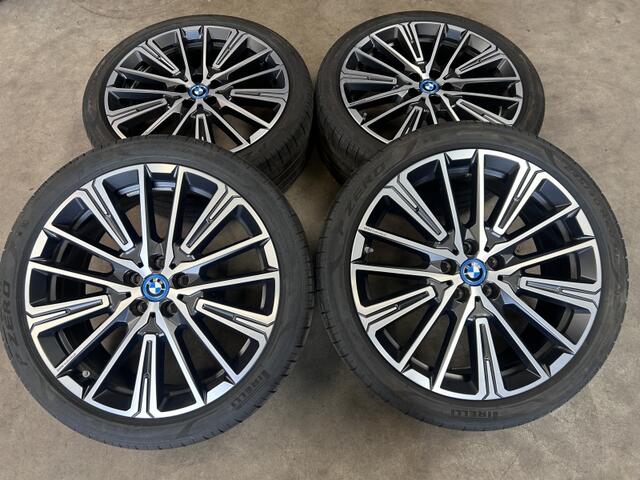 BMW X1 xDrive25e M-Sport ACC H/K 360 HUD El-zetel+Massage 20inch