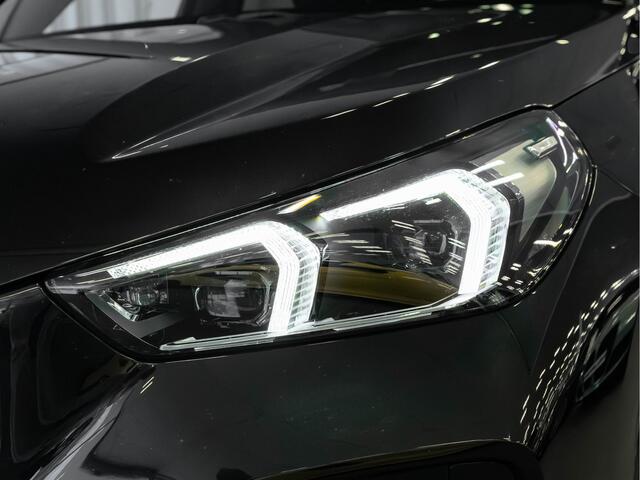 BMW X1 xDrive25e M-Sport - Pano - Trekhaak - Driving Ass Prof - Head-up