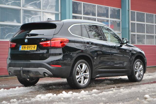 BMW X1 sDrive20i Executive AUTOMAAT