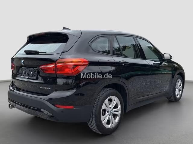BMW X1 xDrive25e ** NAVI+, KEYLESS, STANDK, CAMERA, SPIEGELPACK, STOELVERW ** 1e EIG - UNFALLFREI - VOL. BMW ONDERH ** ** INFORMEER OOK NAAR ONZE AANTREKKELIJKE FINANCIAL-LEASE TARIEVEN **