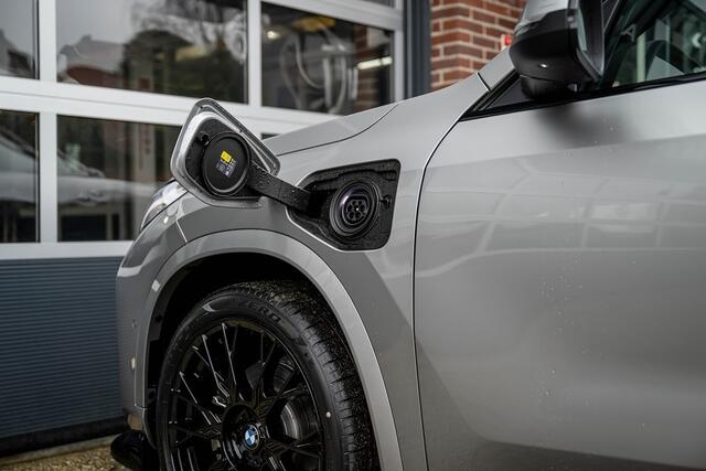 BMW X1 25e xDrive M Sport | Maxton | 20 Inch | Shadow | Driving Ass. Plus | Camera | Adapt. Led | Stoelverwarming |