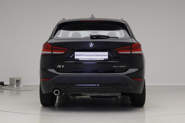 BMW X1 xDrive25e Sportline | Hifi | Head-Up | Stoelverwarming | 2 jaar BMW Garantie
