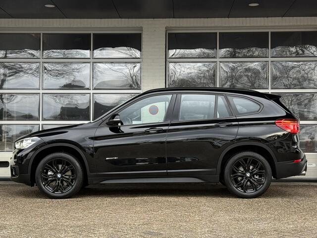 BMW X1 sDrive18i Centennial Executive | ELEKTRISCHE STOELEN | LEDER | TREKHAAK | STOELVERWARMING |