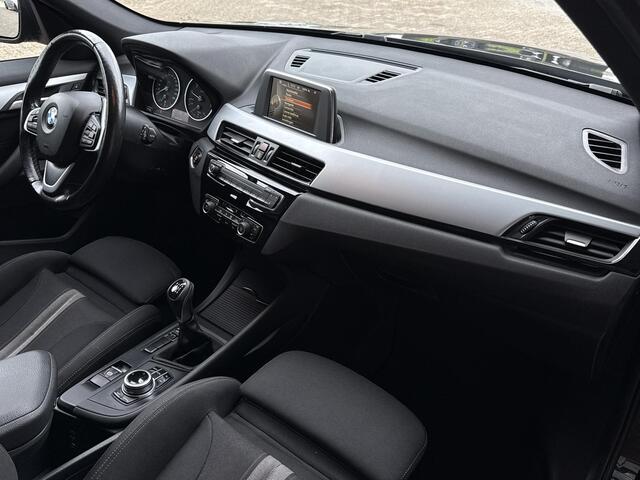 BMW X1 sDrive18i Centennial Executive | ELEKTRISCHE STOELEN | LEDER | TREKHAAK | STOELVERWARMING |