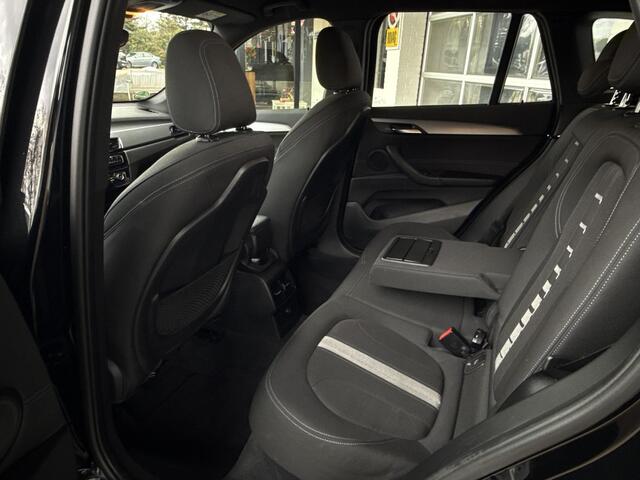 BMW X1 sDrive18i Centennial Executive | ELEKTRISCHE STOELEN | LEDER | TREKHAAK | STOELVERWARMING |
