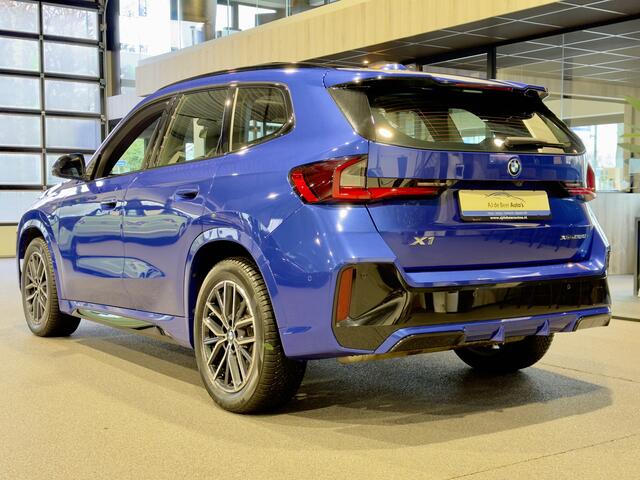 BMW X1 xDrive25e High Executive M-Sport | Panorama | HUD | 360 Camera | Stoelverwarming | Carplay/Android