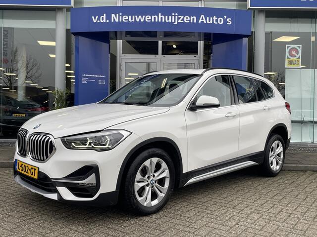 BMW X1 sDrive18i High Executive Edition | Leder | Elk achterklep | Panoramadak | Sfeerverlichting | 0492588956