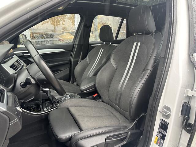 BMW X1 xDrive25e Executive | Pano | Camera | HUD |