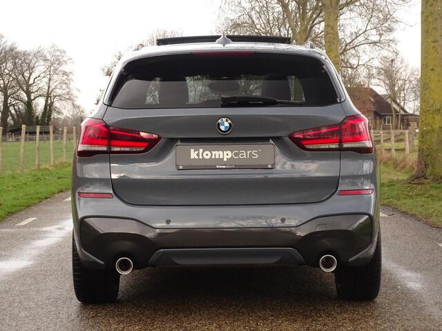BMW X1 xDrive25i M-Sport | H+K | HUD | Pano | Trkhk | NAV-Pro | 19inch | Full Options!