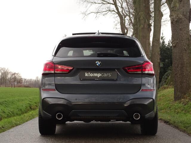 BMW X1 xDrive25i M-Sport | H+K | HUD | Pano | Trkhk | NAV-Pro | 19inch | Full Options!