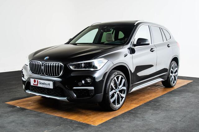 BMW X1 sDrive20i High Executive xLine - Panoramadak - Cruise control - Head up - Park Assistant - Sportstoelen - Elektrisch verwarmde voorstoelen - Getinte ruiten - Hifi - Stuurwielrand verwarmd - Armsteun voor -