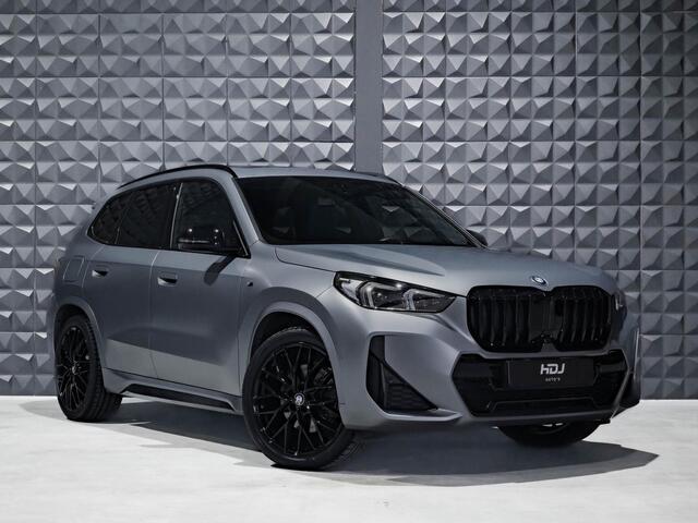 BMW X1 xDrive30e M | Pano | H&K | Trekh. | 360 | 20 | Leer |Side | Memo | Drive Pro |