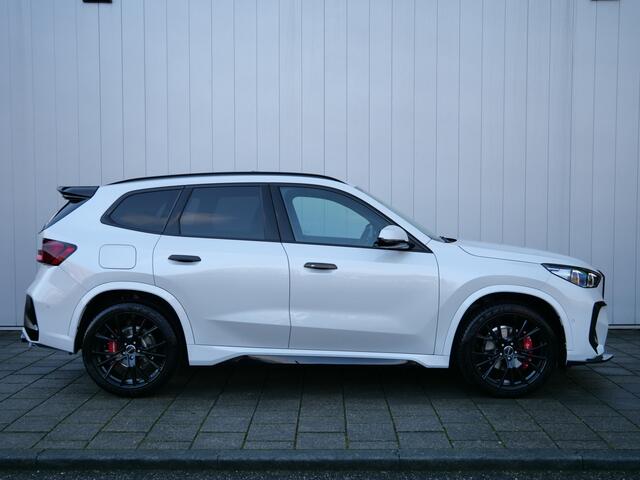 BMW X1 sDrive18i 136 PK M-Sport Automaat Navi / DAB / Apple Carplay / Camera / Pano-dak / Trekhaak
