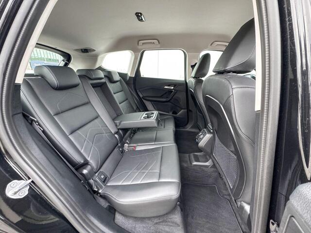 BMW X1 sDrive18i Comfort Acces / Electrische Zwenkhaak / Binnen & Buitenspiegel Automatisch Dimmend / Stoelverwarming / Adaptieve Led verlichting /