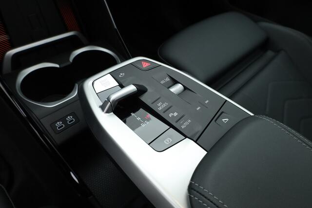 BMW X1 xDrive30e M Sport | Pano | Elek. trekhaak | HUD | Keyless | 360cam | Stoel- Stuurverw. | H&K