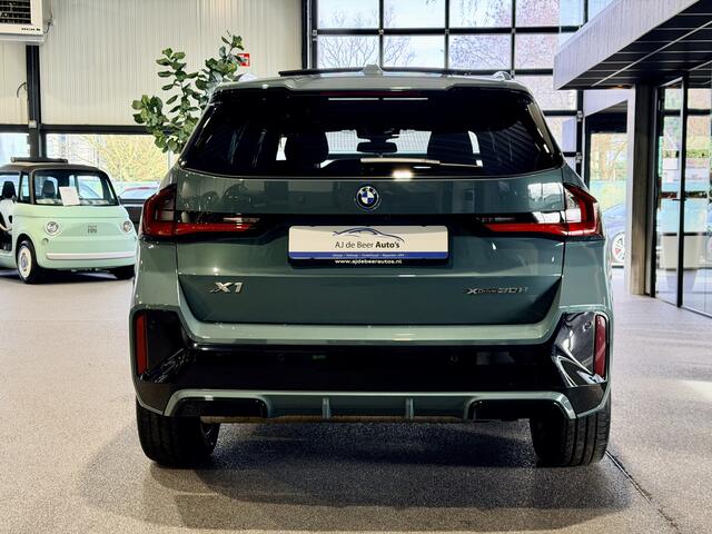 BMW X1 xDrive30e High Executive M-Sport | Panorama | HUD | 360 Camera | Carplay/Android