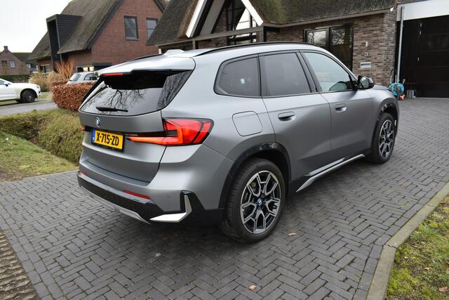 BMW X1 xDrive25e '24 245PK PANO, TREKH, ACC 29DKM!
