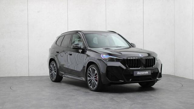 BMW X1 xDrive30e M-Sport Pro | Massage | Harman/Kardon | Panoramadak | Head-up | Trekhaak