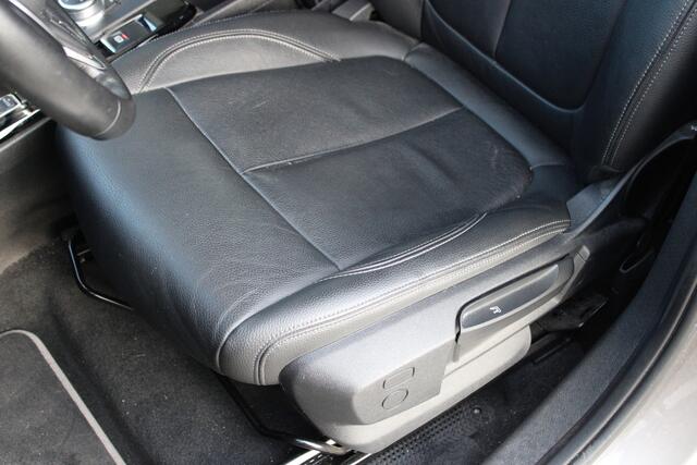 BMW X1 sDrive20i High Executive xLine Automaat / LED / Stoelverwarming / Head-Up / Airconditioning / Cruise Control