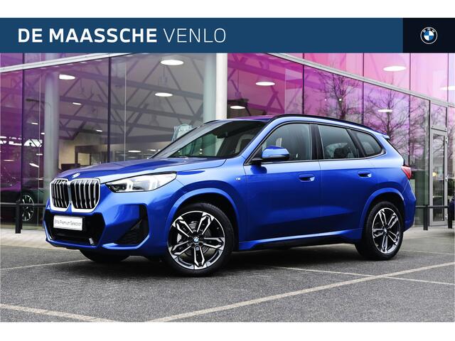 BMW X1 sDrive18i M Sport Automaat / Trekhaak / Sportstoelen / Achteruitrijcamera / M Adaptief onderstel / Comfort Access / Adaptieve LED / Stoelverwarming