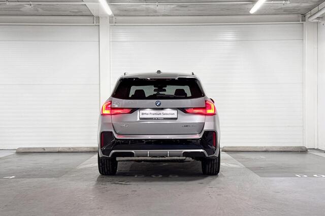 BMW X1 xDrive25e | M-Sport | Travel Pack | Premium Pack | Driving Assistant | Panoramadak | Comfort Access | Trekhaak