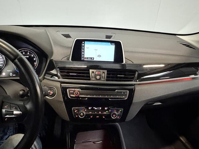 BMW X1 sDrive18i High Executive Automaat|Sportstoelen|Leder|Trekhaak