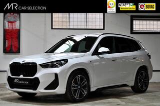 bmw-x1-xdrive23i--m-sport--drivin