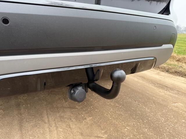 BMW X1 sDrive18i Executive Edition | NED AUTO | HUD | PANORAMADAK | HOGE INSTAP | TREKHAAK |