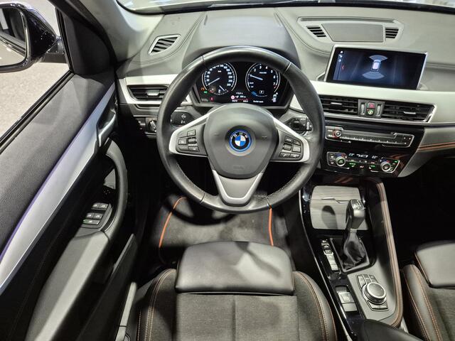 BMW X1 xDrive25e Executive Sportline | Panorama | Trekhaak | Carplay | Stoelverwarming
