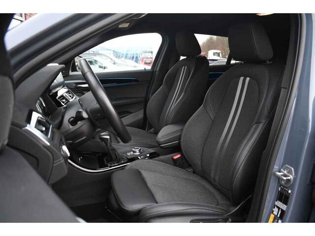 BMW X1 xDrive25e M-Sport Shadowline El-Klep 18inch Stoelverw