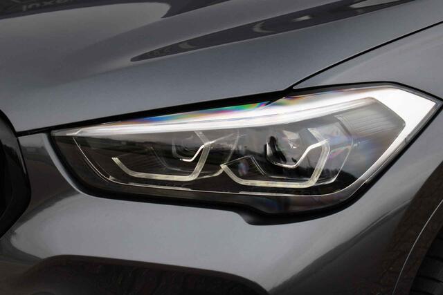 BMW X1 xDrive25e M-Sport Shadowline El-Klep 18inch Stoelverw