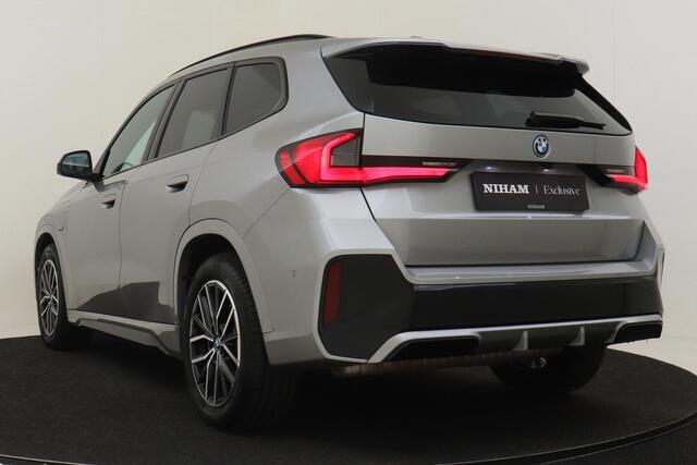 BMW X1 xDrive 25e -M SPORT|PANO.DAK|360°CAM|HEAD-UP DISP.|MEMORY SEATS|ADAP.CRUISE|TRAVEL|VEGANZA