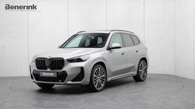 BMW X1 xDrive30e M-Sport Pro | Massage | Harman/Kardon | Panoramadak | Head-up | Trekhaak