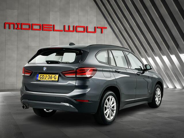 BMW X1 sDrive18i High Exe/Leder/Pano-dak/LED/Stuurv+Stoelv/Climate /Navi