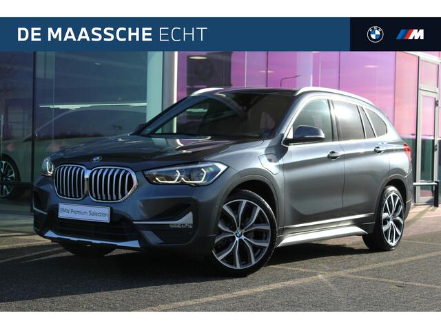 BMW X1 xDrive25e High Executive xLine Automaat / Panoramadak / Sportstoelen / Comfort Access / LED / Head-Up
