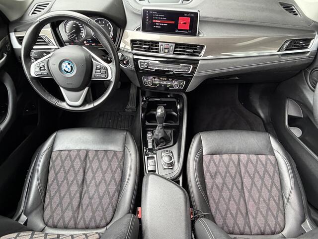 BMW X1 xDrive25e X-line | PANO | Camera | LED | Excecutive | Bestuurderassist-sys | ACC Snelh-/afstandsreg | Interesse in een bezichtiging of proefrit, bel of app met 06-24282842