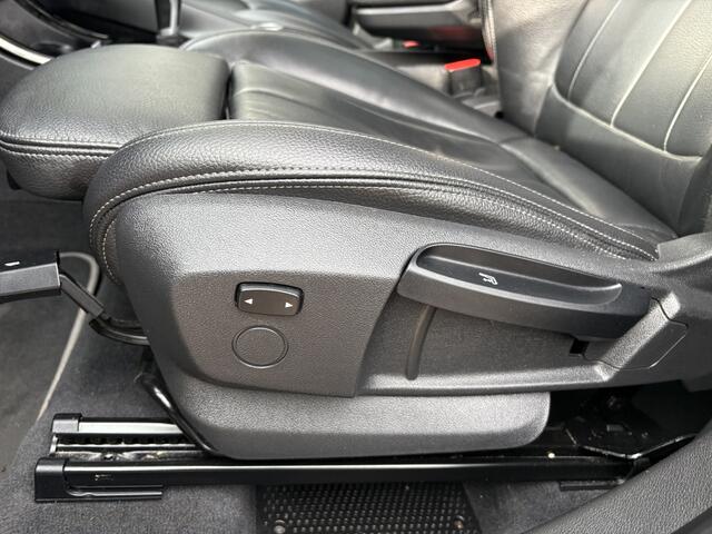 BMW X1 sDrive20i Business Edition Plus, pano, leder, navi, head-up