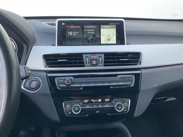 BMW X1 18i 140pk M-Sport Executive Edition Clima Cruise Head up Display