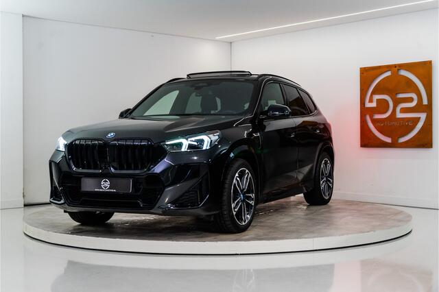 BMW X1 xDrive30e M-Sport 326PK | Pano | Harman/Kardon | HUD | Sfeer | Keyless | Massage VOL! 12 MND Garantie