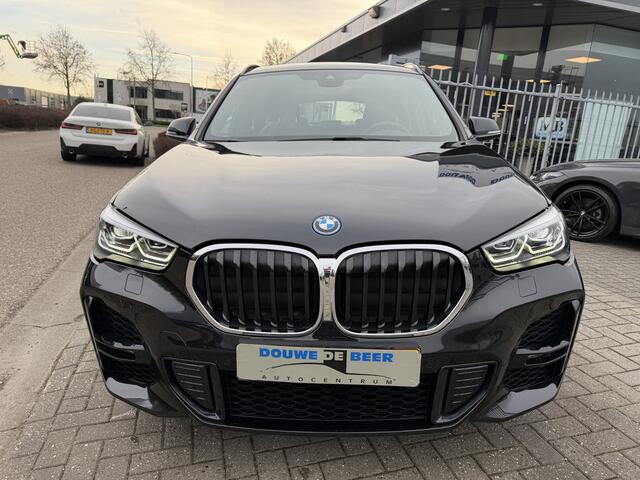 BMW X1 xDrive25e M sport Camera | Stuurverw. | Leer | Stoelverw.