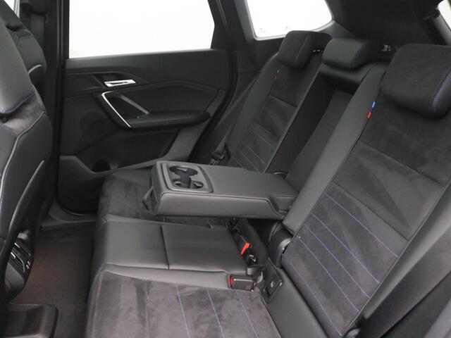 BMW X1 xDrive25e 245PK Aut. M-Sport, Pano-Schuifdak, Keyless, Digital Key, Stoelverwarming, LED verlichting, Trekhaak, 19" LM Velgen