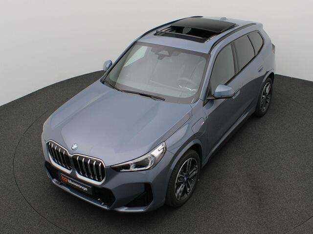 BMW X1 xDrive25e 245PK Aut. M-Sport, Pano-Schuifdak, Keyless, Digital Key, Stoelverwarming, LED verlichting, Trekhaak, 19" LM Velgen