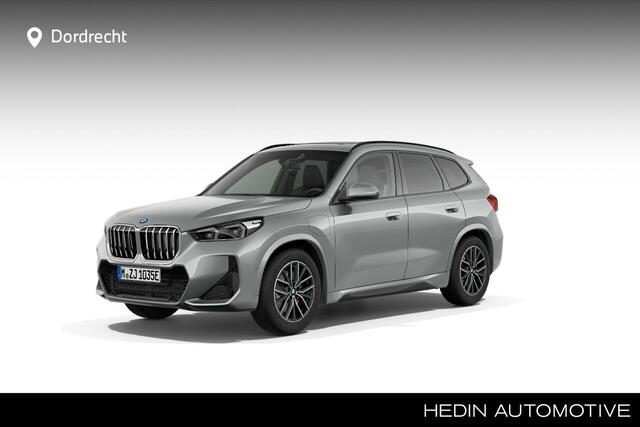 BMW X1 xDrive25e M-Sport | 18" | Camera | Panorama | Trekhaak | Stoelverwarming | Voorbereiding Driving Assistant Plus