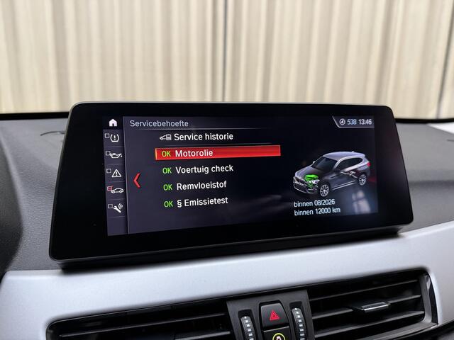 BMW X1 xDrive25e Panoramadak / Afn. Trekhaak / Navi Pro / LED / Cruise / Camera / PDC V&A / 17'' LMV