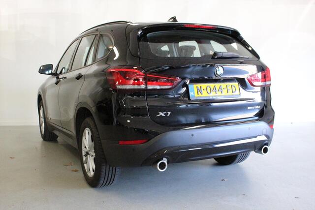BMW X1 sDrive18d Business Edition 2.0L150PK | NL-AUTO+N.A.P! | CAMERA | E-KLEP | CLIMA | DAB-RADIO | NAVIGATIE | CRUISE |