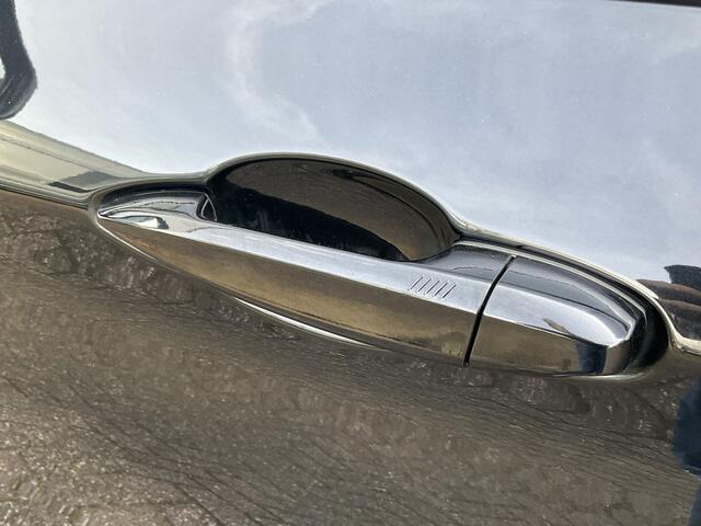 BMW X1 20i M-Sport Business Edition Plus Afn.Trekhaak HUD Leer Stoelverw 19 Inch Keyless NL-Auto!