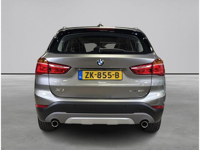 BMW X1 sDrive20i High Executive Panorama dak, Leer, NAP